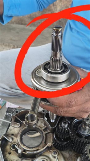 Splendor Plus crank oil holes checkup Apna auto service#bike #splendor ❤️👍💯✅🤝🏍️