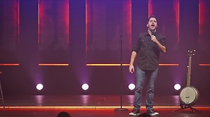 La gang de LaSalle, le 13 avril je serai au Théâtre Desjardins pour vous présenter mon spectacle Hypocrite(s). C'est votre dernière chance de voir le show dans votre coin. Dépêchez-vous d'acheter vos billets si c'est pas encore fait : http://bit.ly/3ynykfd. Très hâte de vous voir! 🤟 | Billy Tellier
