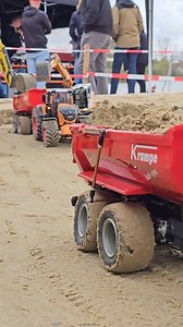 Fendt Tractor 🚜🎮 . . #rctruck #johndeere #johndeeretractor #rc #rchobbies #rccars #rcworld #RCCar #rctractor #hobby #rchobby #rccommunity #rcconstruction | RC-World-Studio