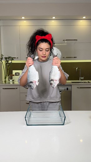 Fish and Corn Bread Date 🐟 Çipura ve Mısır ekmeği #çipura #fish #busezeynep | Buse Zeynep Emiroğlu