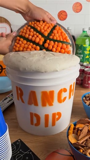 this is how excited we are to watch Phoenix Mercury in the finals! 🔥🏀 | Fry's Food Stores