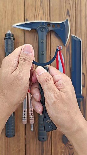 Tactical Knife Display #steel #knife #tacticalgear #sharp #blade #outdoors