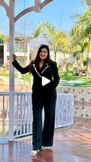 Ridhima Bhatia on Instagram: "Introducing the ultimate solution for hair growth and strength - hi9 onion and ginger oil! Packed with natural ingredients like onion extract and ginger, this powerful oil is a game-changer for your hair care routine. Say goodbye to hair fall and hello to luscious locks with just a few drops of this miracle oil. @myhinine #hairoil #hair #oil #hairideas #myhinine #hinine #hairgoals #hairgrowth #hairoilreview #hairoiling"