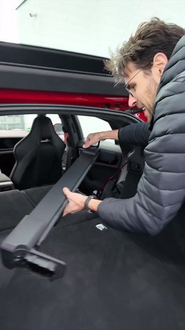 Porsche Panamera GTS: Smart Trunk Features