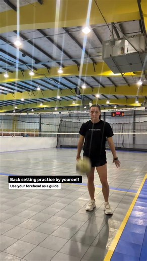 Back setting practice by yourself🤗 Let the ball bounce in between each set(this will also ensure that you set the ball high enough, so when it bounces, you can get underneath it!) here are a few tips to help you with back setting: ✅ use your forehead as your guide ✅ finished with your palms facing the ceiling ✅ at the end of the contact, your hands should be above your head Let’s goooo! #volleyballcoach #volleyball #volleyballtraining #volleyballplayer #volleyballlife #volleyballiran #volleybal