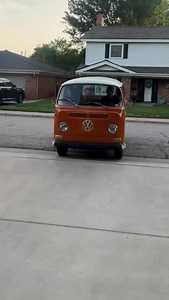 162 reactions |  Kicking off our first 2025 Garden Club with the incredible Mallory + Andrew Rae! Their backyard is a true reflection of their vibrant personalities—warm, thoughtful, and full of charm! This is just Part 1—stay tuned to see more areas of their beautiful outdoor space, including the rest of their backyard and front yard, this week! | Pete's Greenhouse | Facebook