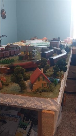 Passenger trains on the layout #trains #modeltrains #modelrailway