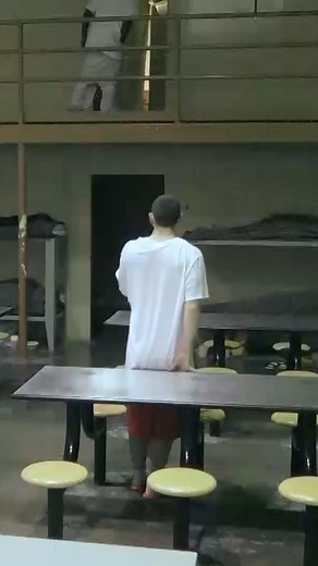 Inmate fights officer over a hidden cell phone. | 60 Days In on A&E