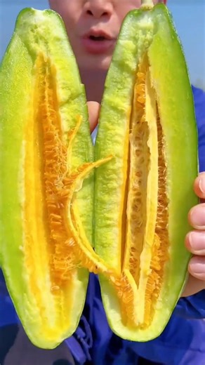 Some strange natural fruits #fruit #satisfying #shorts