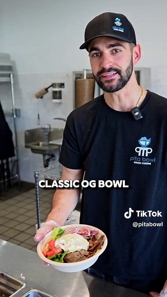 Discover Our New Merrick Location for Delicious Gyros