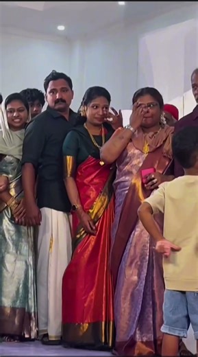 Order youre saree bloue work +918592930556