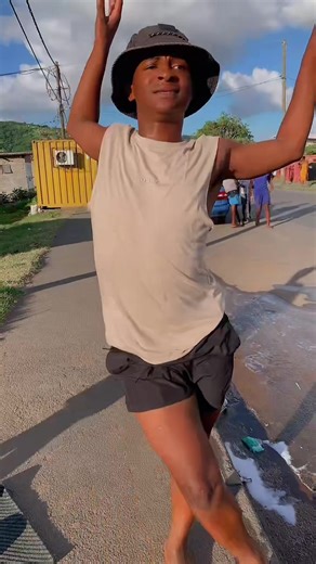 @SUNSHINE🥹✨ #trendingvideo #gqomnation🔥✌ #tiktoknews #trend #viral @Luthando_Luluu