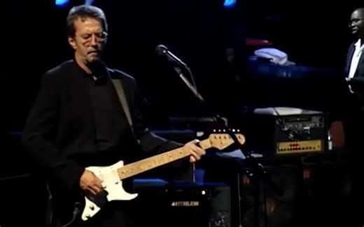Eric Clapton - Wonderful Tonight [Official Live]