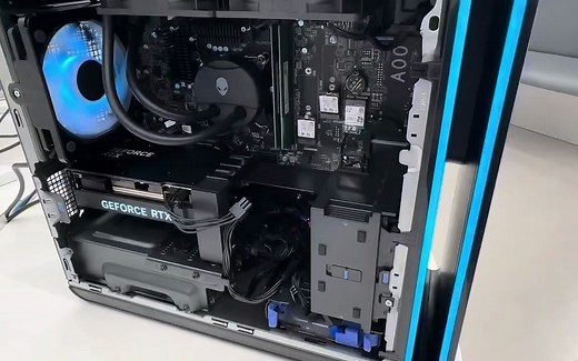 108_ALIENWARE外星人R16电竞台式机现在呢开箱一个新品R16的一个主机箱 给大家欣赏一下嘿嘿##外星人r16新品上市 #外星人电脑 #英特尔创作者激