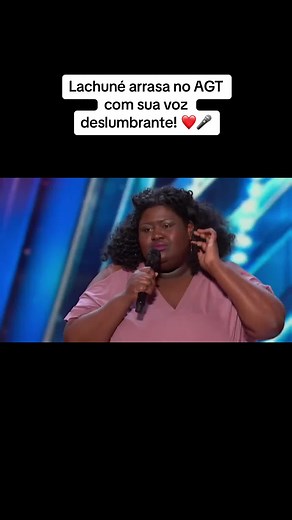 Assistam à emocionante performance de Lachuné, a talentosa professora de canto da Carolina do Sul, cantando uma versão incrível de ‘Yellow’ do Coldplay no #AGT. Sua voz é simplesmente maravilhosa! ❤️🎤 #TalentosIncríveis #Inspirador #AGT2023” #music #musica #vocal #voz #canto