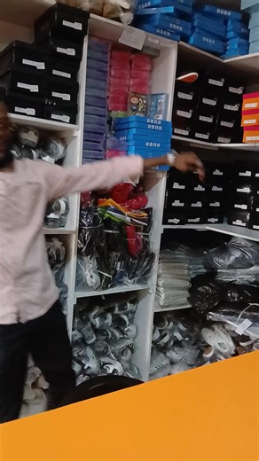 #creatorsearchinsights 700$ ht/ 3 pou 2000$ ht Pétion-Ville, rue Lambert, pi ba parc sainte Thérèse, nou kole ak Compas Market cosmétique la 38918980 / 47109705 #zara #mocassins #haitiantiktok