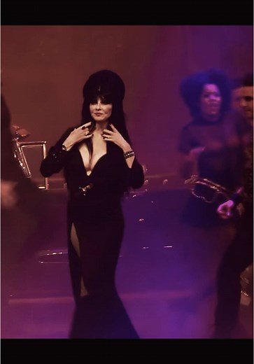 Elvira: Mistress of the Dark - An Iconic Horror Legend