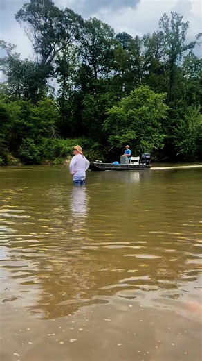 ☀️🌊From check-in to splashdown — here’s how we float at Louisiana River Adventures! Grab your crew and let's hit the river! #lariveradventures #explorelouisiana #tubing #kayaking #Louisiana | Louisiana River Adventures/Waynes World Tubing