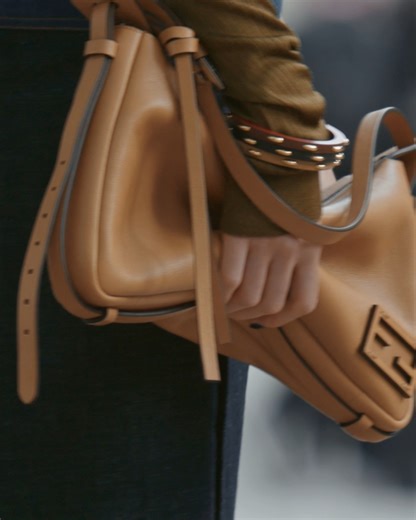 Archival inspiration for the new everyday. The Simply Fendi bag is now available in a variety of sizes, colours, and materials. Discover #FendiFW24 in boutiques and at Fendi.com. | Fendi
