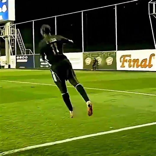 başqa hansı futbolçuya edit edim