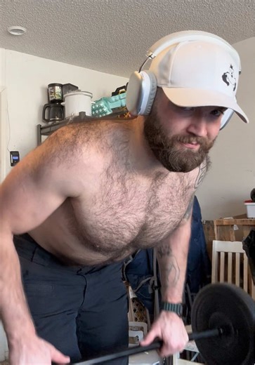 On-the-Go Workouts with Muscle Bear