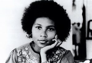 Remembering bell hooks (1952–2021)
