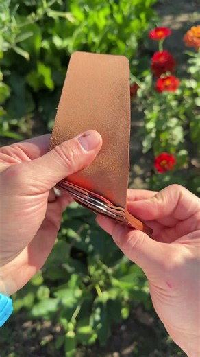 Slim Wallet 🧵Simple, minimalist, and easy to make. A practical design for carrying your cards