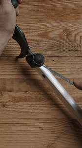 162K views · 167 reactions | How to change the shock absorbers on your FELCO lopper What you'll need: - A new spare part 220/10 - A flathead screwdriver Instructions: 1. With the help of a flathead screwdriver, press against the edges of the shock absorber and then pull it off 2. Using a screwdriver, patiently insert the new shock absorber following a circular motion #FELCO #FELCOlovers #FELCOmaintenance #pruningshears #FELCOloppers #reel | Felco | Facebook