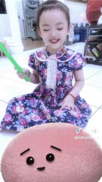 Ayayaya push0 🤣🤣 #fypppppppppppppp #trand #fypシ゚ #fyp #emilylymsleia