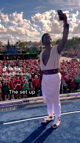 Experience Disney's Magical Christmas Day Parade