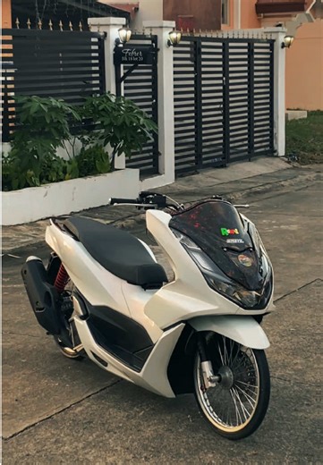 Stock Pipe Review of PCX 160 in Thailand