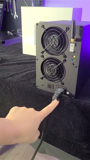VolcMiner D1 Mini Pre Review: Efficient Dogecoin Mining at 500W Power