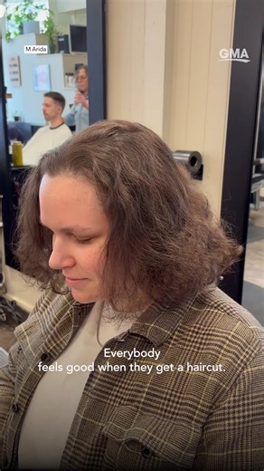 This barber gives the queer community a safe space with gender-affirming haircuts: "Queer people deserve good things." 💛 https://abcnews.link/QlsjJQf | Good Morning America