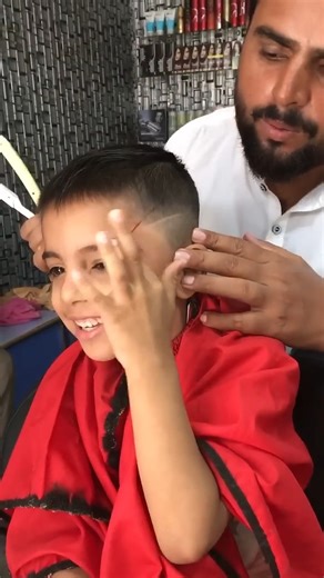 173K views · 1.1K reactions | Fake blood 喝 Asmr haircut  #shorts #duckybhai #viralvideo #asmr | Asmar Hair Reels | Facebook