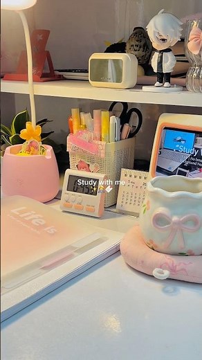 Study with me👩‍💻 Student life #studyshorts #studymotivaton #studyvlog #desk #aesthetic #studygram