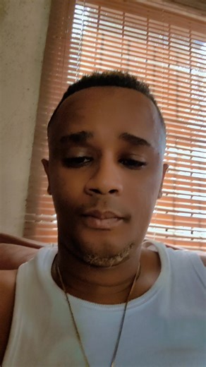 Joshua Jansen: Laughs, Heartbreak, and Live Moments