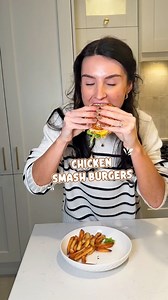 Chicken smash burgers 😍😍😍400 cals and 40g protein - these are sooooo good. I seasoned mine with loads of @boredoflunch chicken salt which was fab but you can use paprika and garlic salt!! Chicken mince can take a lot of seasoning so add in as much as you like 😊Recipe makes 4 double chicken burgers :Ingredients:• 500g chicken mince• paprika• garlic• ketchup• mayo• mustard• gherkins• cheese slices• 4 brioche baps• lettuce• potatoes / frozen chips• salt and pepperMethod Season your chicken minc