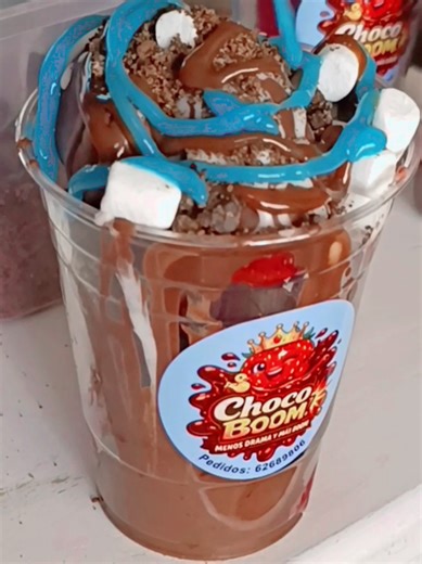 ChocoBOOM: Delicias de Frutillas con Chocolate en Cochabamba