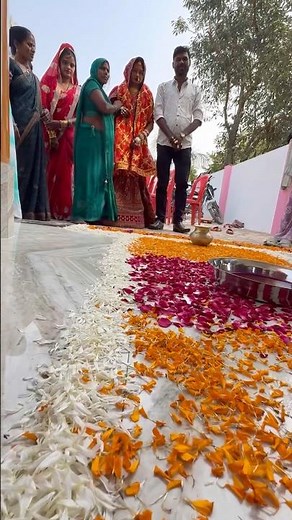 Dulhan ghar Aai #song #bollywood #coversong #wedding #bloggerpoojamaurya ￼