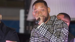 La claque de Will Smith n'a pas ralenti son entrée d'argent - Hollywoodpq.com