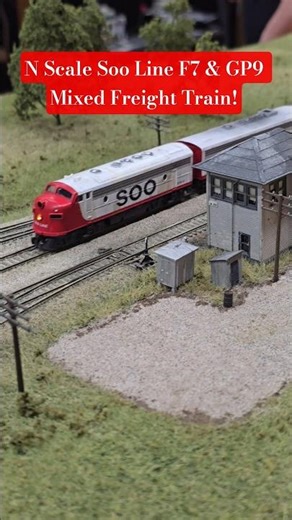 N Scale Soo Line F7 & GP9 Mixed Freight Train Run Past Interlocking Tower!