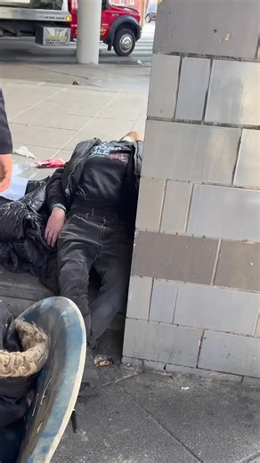 104K views · 1K reactions | Walking By Huntington Ave Station & I Seen A Man In Need Of Assistance Around A Crowd Of Addicts. Then I Spotted A Police Offer Nearby & Waved Him Down To Get More Assistance. The Addicts Ran Off Once The Police | Street View | Facebook