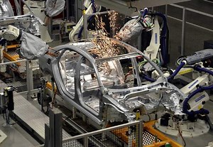 Volkswagen Manufacturing Robot Crushes Worker to | Technology