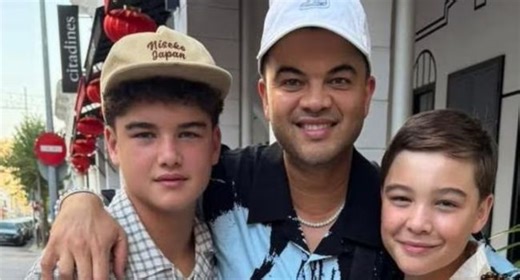 Australian Idol legend Guy Sebastian has left fans "TOTALLY STUNNED" after a moment no one saw coming. During his recent tour, Guy brought his 12-year-old son, Archer, on stage for a "SHOCKING" rendition of Whitney Houston’s I Have Nothing—a song known for being nearly impossible to sing. - Flash News Wave