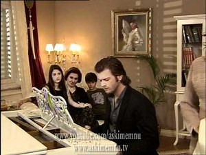 Aşkı Memnu 21.Bölüm Behlül Piyano Çalma Sahnesi