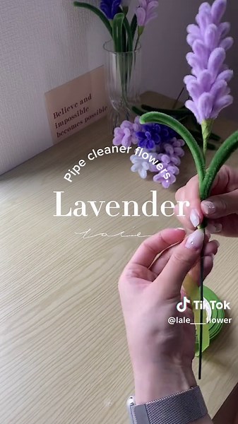 -------- モールフラワーのラベンダーです🪻 皆さんの手に届くまで一つ一つ丁寧に仕上げます 現在ショップ準備中です！ 7月1日販売開始予定です！ ------- “Lale.”はトルコ語でチューリップ🌷 せわしない暮らしの中にちょっとした彩りを癒しを 贈り物には枯れない想いを添えて 皆様の幸せの一部になりますように #モールフラワー #pipecleanerflowers #モールアート #ハンドメイド #ハンドメイド作品 #花 #花のある暮らし #ラベンダー