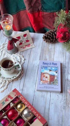 BOOKMAS 🎄Advent Countdown 📖A Book A Day ‘Til Christmas 🗓️ DAY 19 #christmasbooks