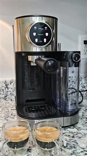 No more juggling machines! 🙌 This all-in-one espresso maker grinds brews with barista precision. The PID heating system ensures the exact temperature for rich crema and bold flavor every time. 🔥 Wake up to the sound of fresh beans — and a flawless espresso. ☀️ 👉 Start your morning the smart way. | Kismile