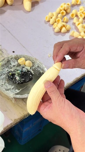 Ever Wonder How Peelable Banana Squishies Are Made? 👀#BananaSquishy #PeelableSquishy #SquishyMaking #MakingSquishies #SquishyFactory