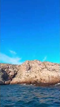 "Relaxing Nature Scenes for Calm and Stress Relief" . 放松的大自然景观，助你平静减压